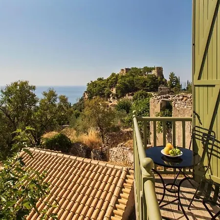 Old Town Lodge, 3 Minutes To The Sea Apartamento *