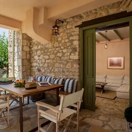 Old Town Lodge, 3 Minutes To The Sea