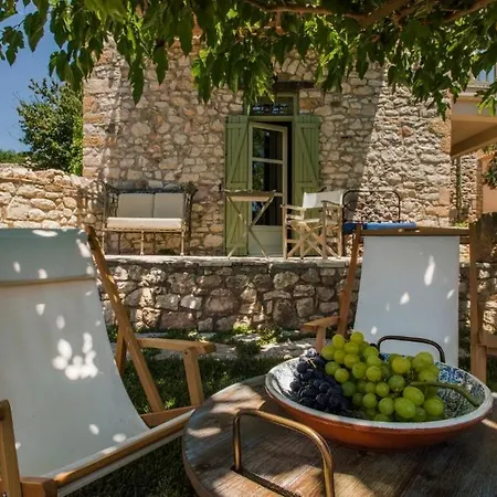 Old Town Lodge, 3 Minutes To The Sea Apartment *