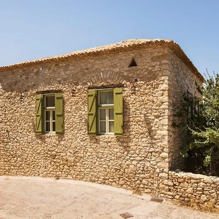 Old Town Lodge, 3 Minutes To The Sea Apartment Kyparissia